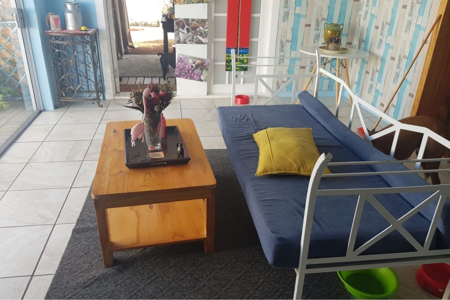 To Let 1 Bedroom Property for Rent in Country Club Western Cape